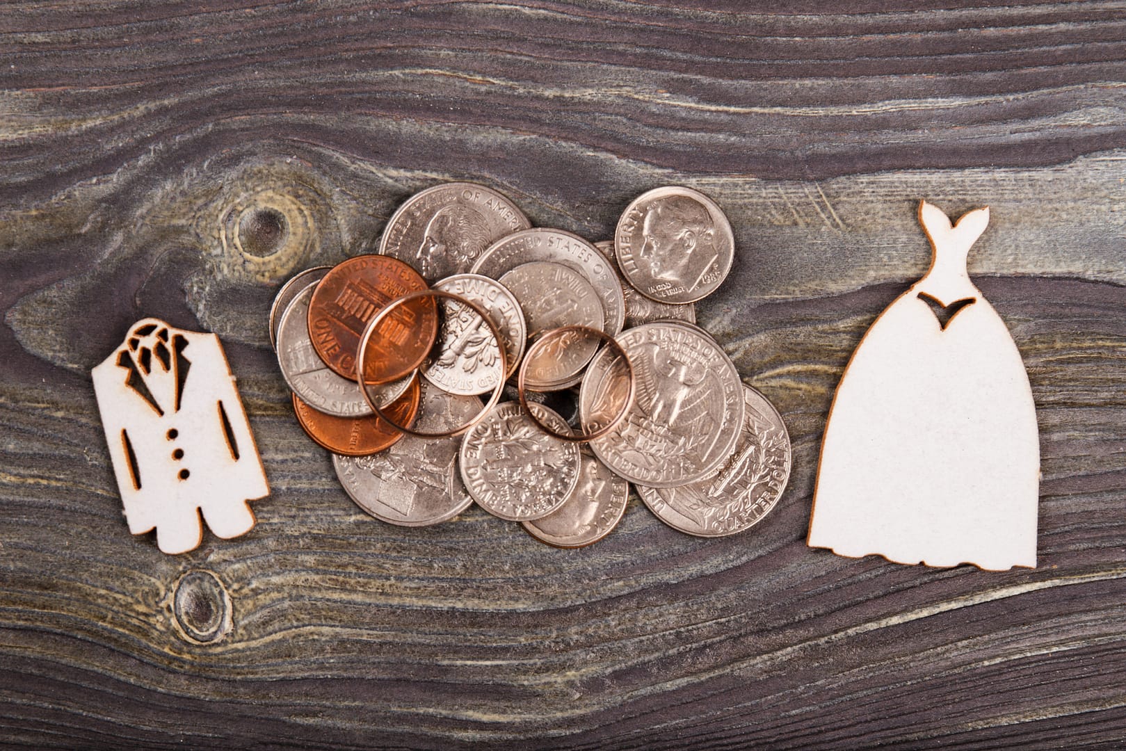 wedding vendor tip guide coins money change bride