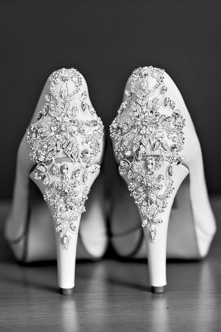 high-heels-2023-11-27-04-51-53-utc