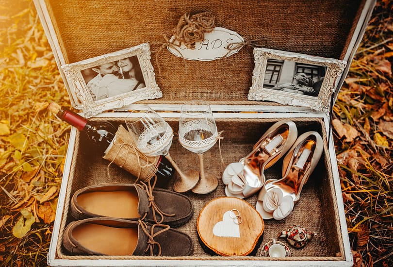 Case with wedding accessorize