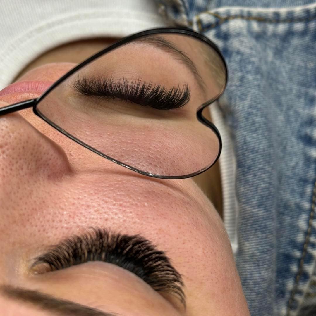 Professional Eyelashes at Dr. Fly Salon & Spa